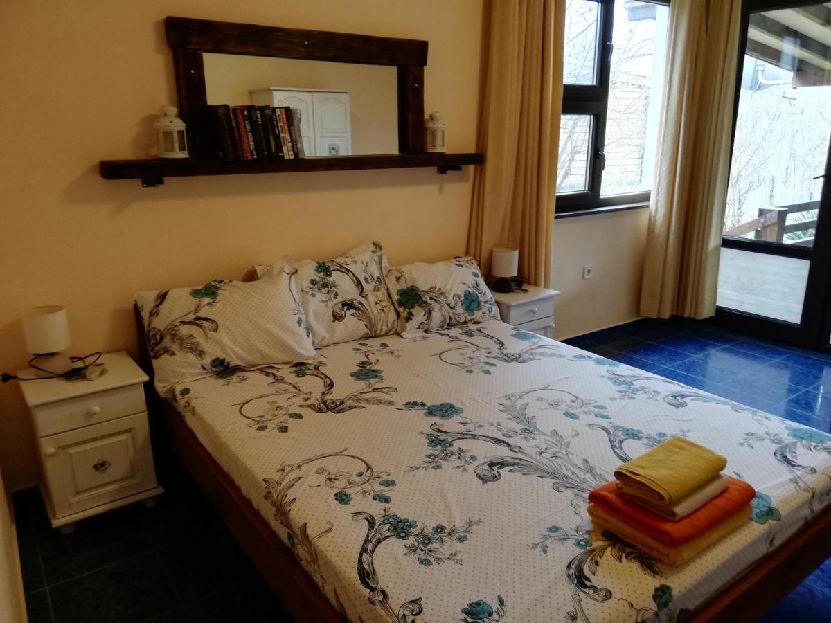 Guest House Fanny Sinemoretz Exterior foto
